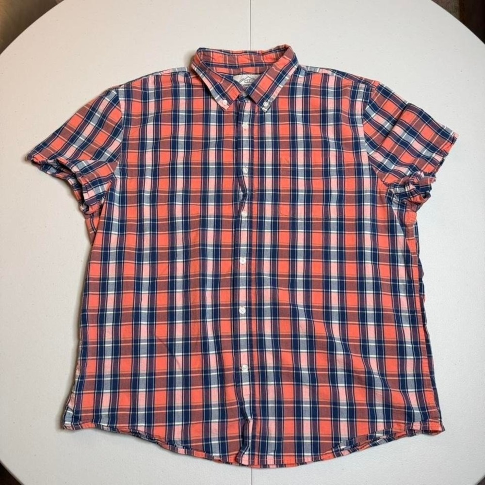 St.‎ John's Bay orange/salmon plaid men's button-up shirt. Size XXL.